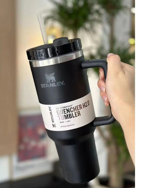 Stanley Black Tumbler – Insulated Stainless Steel Travel Mug | Stylish & Durable Design